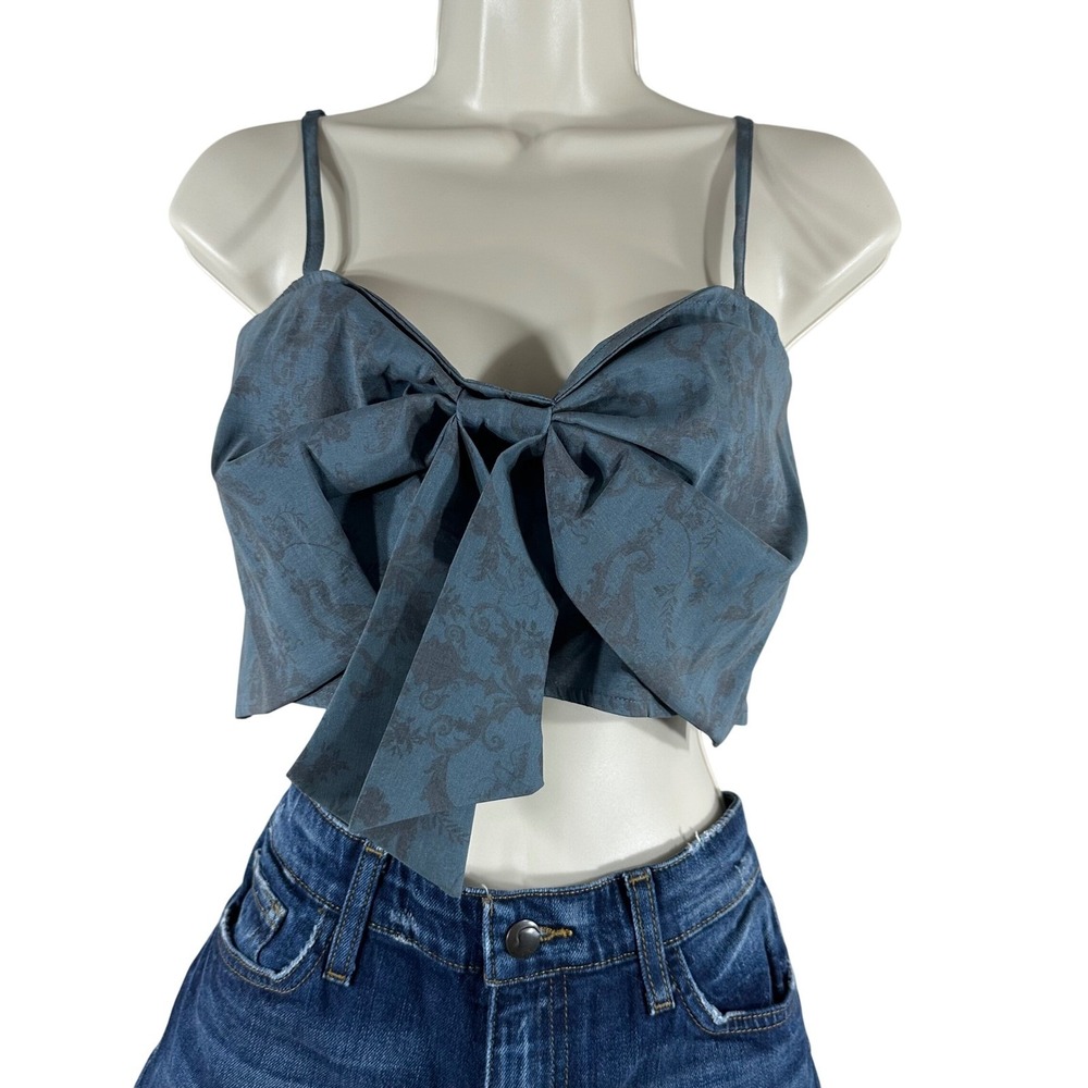 Kimchi Blue Women Large Blue Damask Bow Front Smocked Back Crop Top Side‎ Zip
